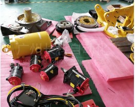 發(fā)那科機器人R-2000iC本體拆機件銷售：電機、減速器、平衡缸……